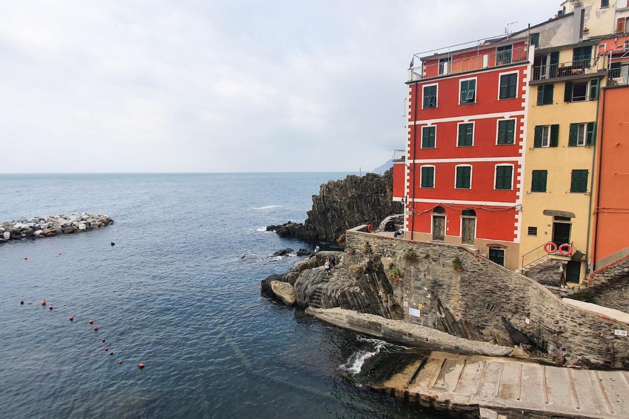 Scorci Di Mare Hotel Riomaggiore Luaran gambar